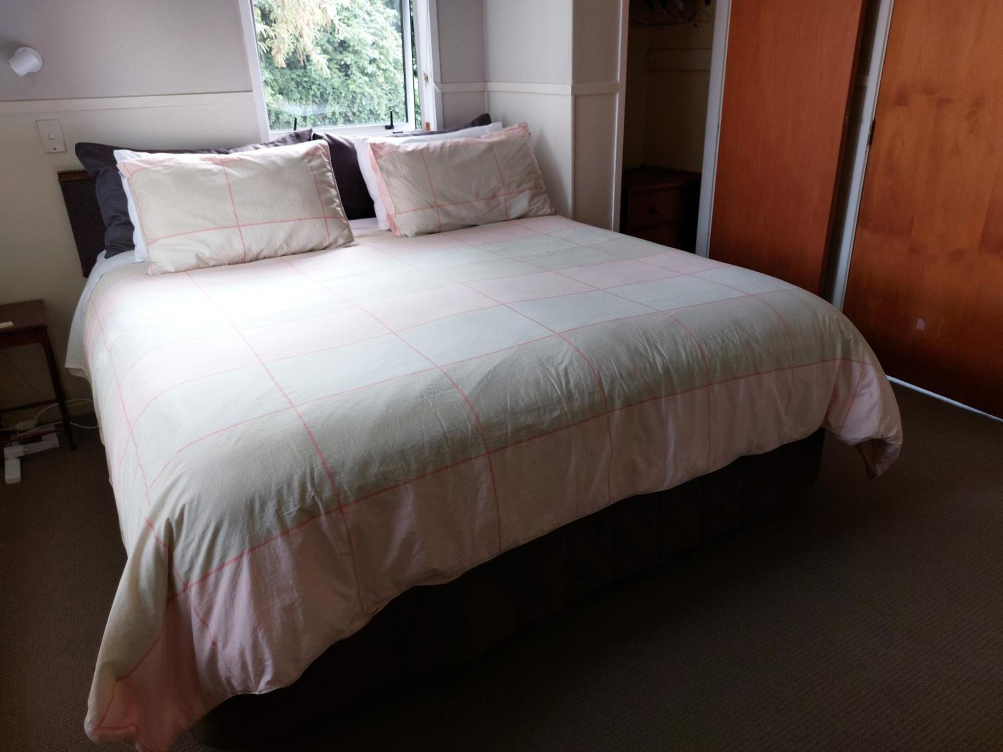Bed And Breakfast Happy Home Taupo Accommodation Exterior foto