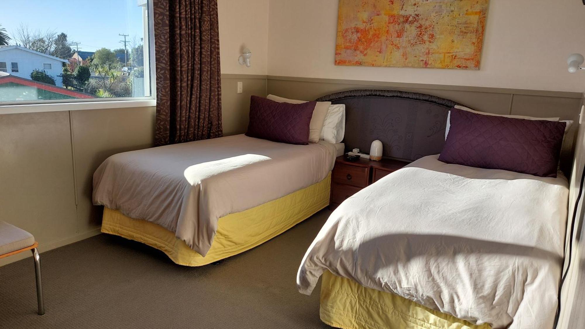 Bed And Breakfast Happy Home Taupo Accommodation Exterior foto