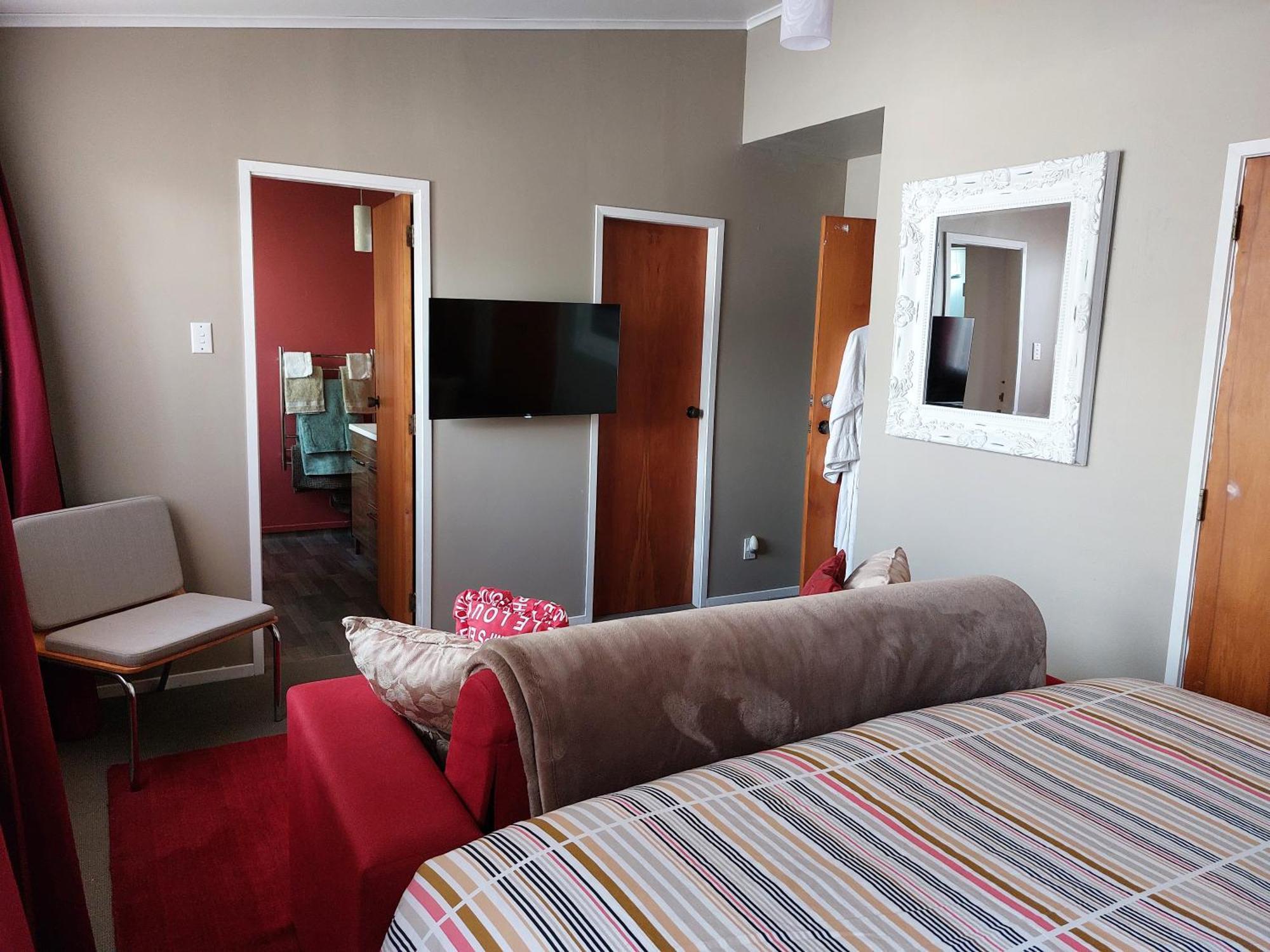 Bed And Breakfast Happy Home Taupo Accommodation Exterior foto